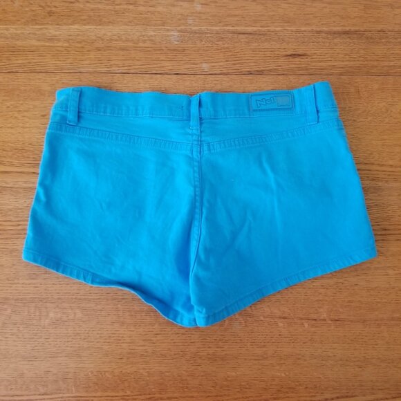 Nell Jeans Stretchy Shorts w/Button & Zipper Closure & Front Snap-close Pockets - Picture 5 of 10